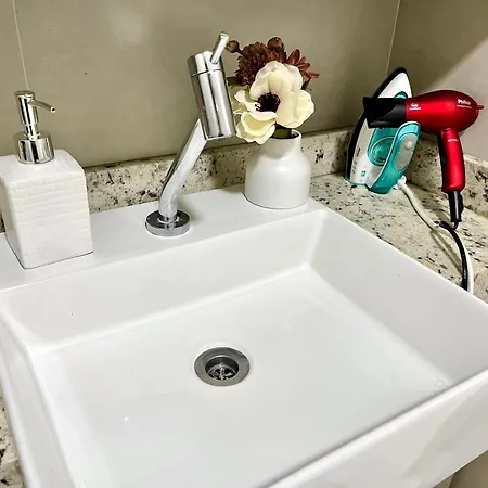 Aparthotel Novo De Alto Padrão Na Beira Mar Fortaleza (Ceara)