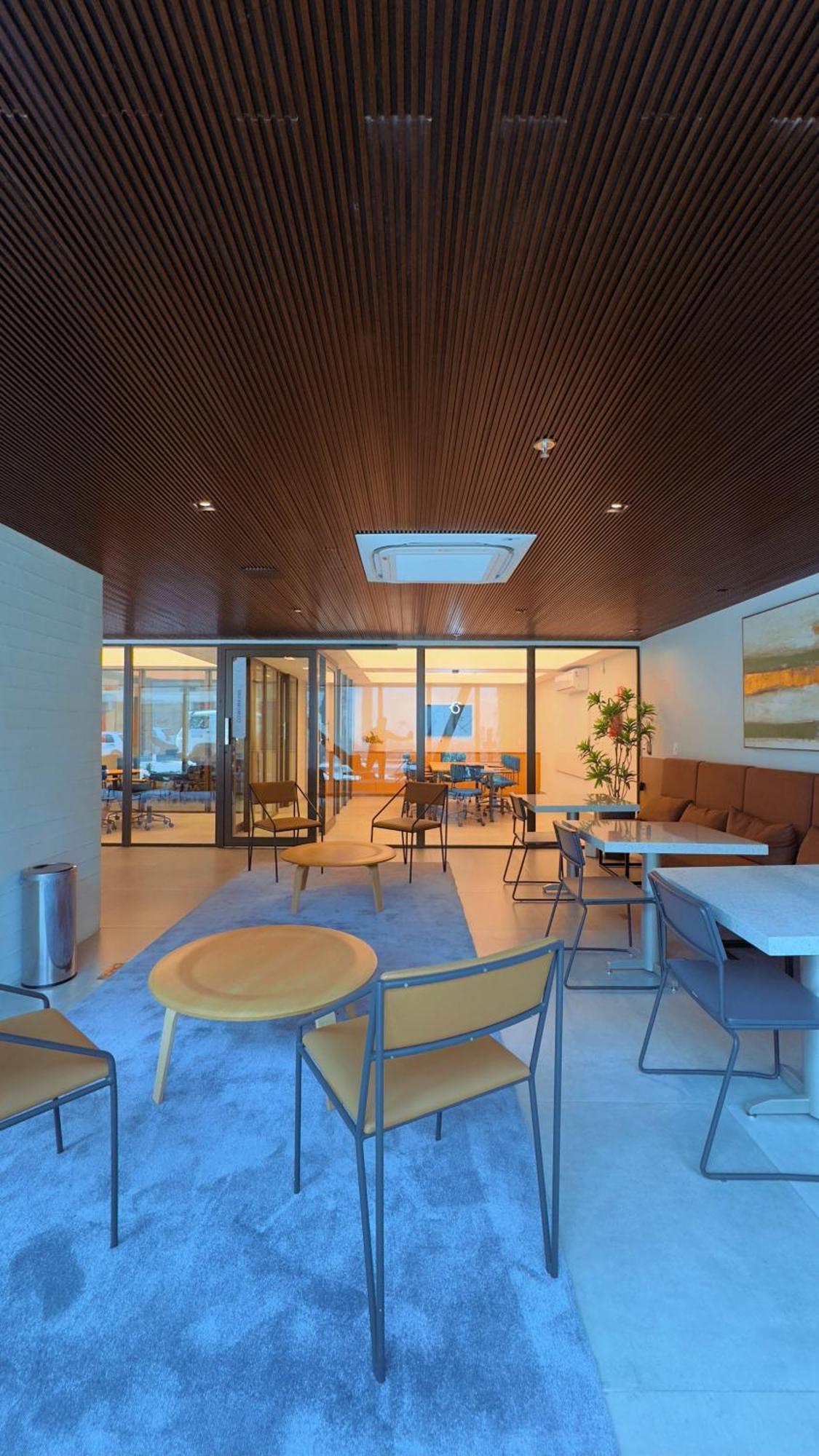 Novo De Alto Padrão Na Beira Mar Aparthotel 3*