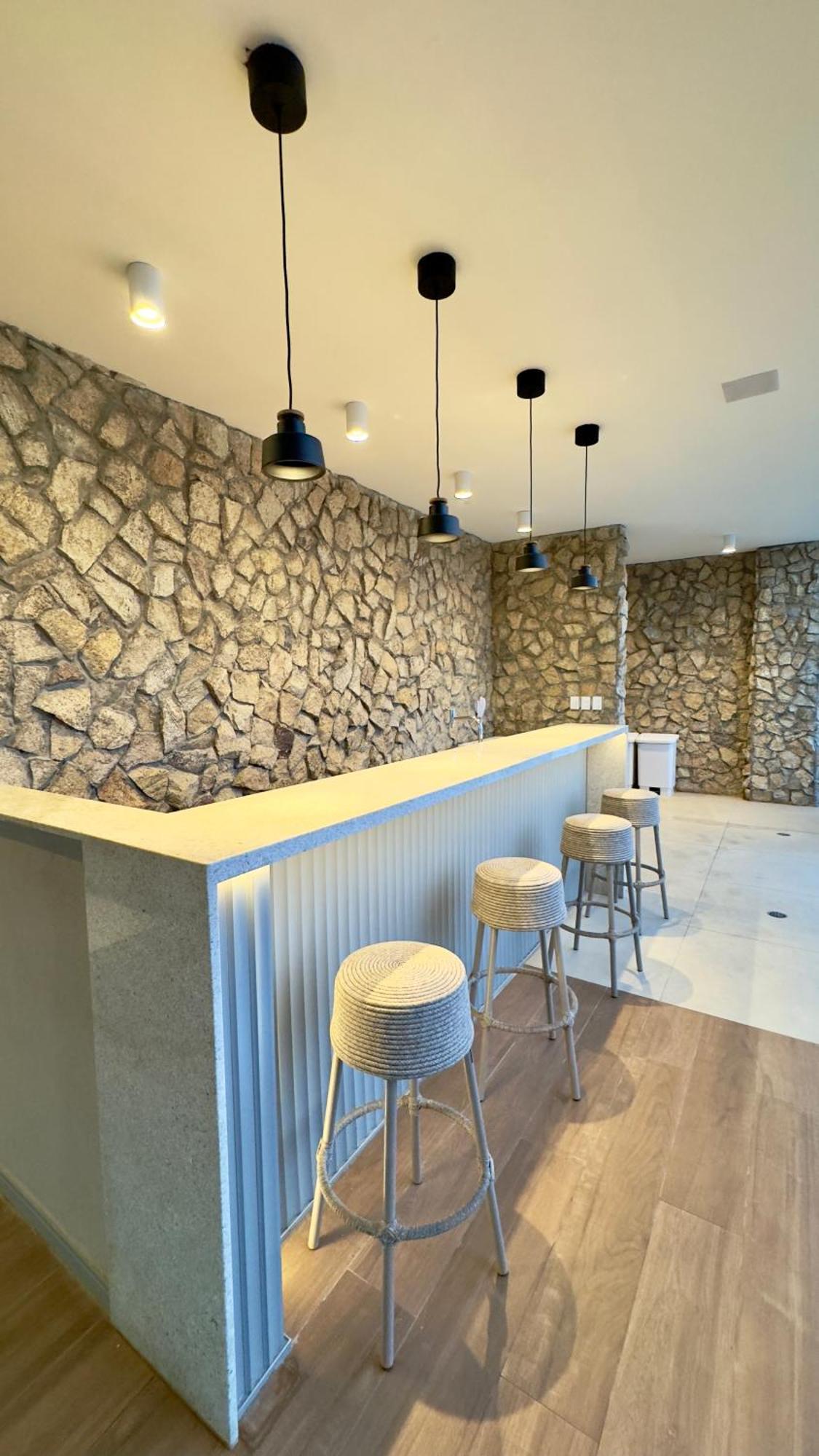 Novo De Alto Padrão Na Beira Mar